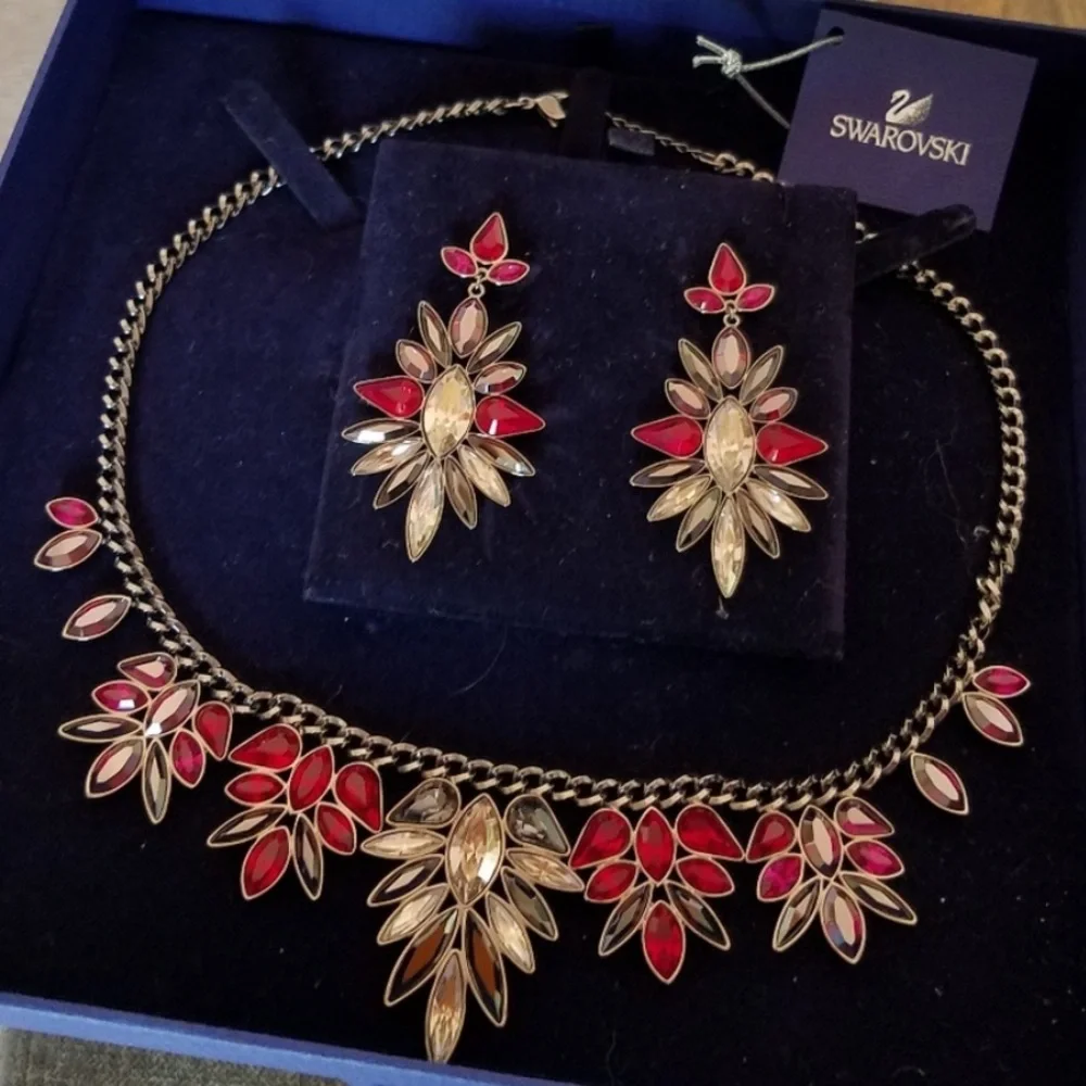 AUTHENTIC Swarovski RARE Red Vermilion Statement Necklace & Earrings NWT